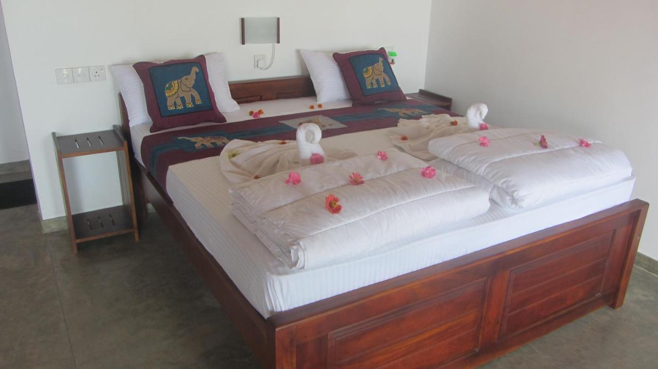 Ladja Beach Resort Ambalantota 외부 사진