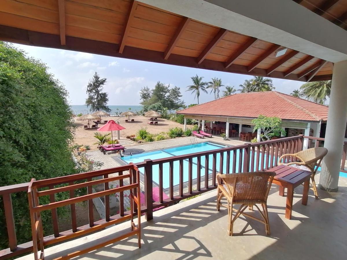 Ladja Beach Resort Ambalantota 외부 사진